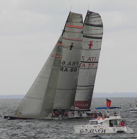 America's Cup-btarna i en tt startduell